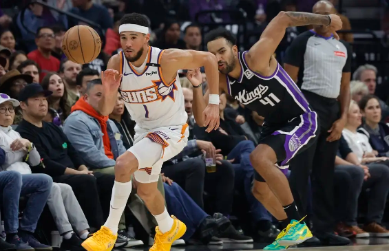 福克斯29+6+10 布克18+5 KD比尔缺阵 国王大胜残阵太阳 福克斯29+6+10 布克18+5 KD比尔缺阵 国王大胜残阵太阳