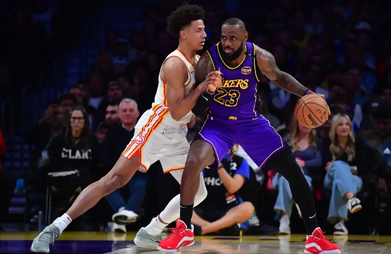 老詹背靠背30分浓眉18+19 湖人119-102射落老鹰收获2连胜 老詹背靠背30分浓眉18+19 湖人119-102射落老鹰收获2连胜