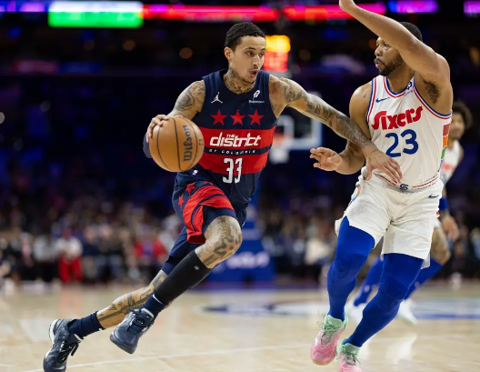 双方多名球员缺阵!马克西29+6 库兹马19中7 76人送奇才4连败 双方多名球员缺阵!马克西29+6 库兹马19中7 76人送奇才4连败