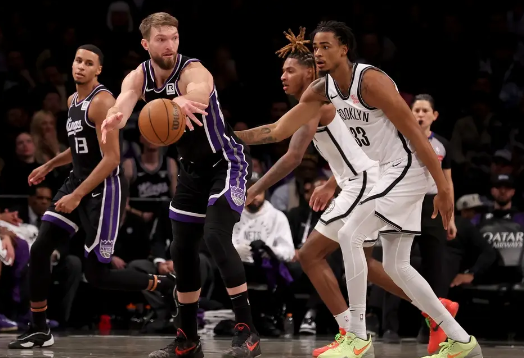 福克斯30+7 小萨21+22+10 拉塞尔19分 国王大胜篮网 福克斯30+7 小萨21+22+10 拉塞尔19分 国王大胜篮网