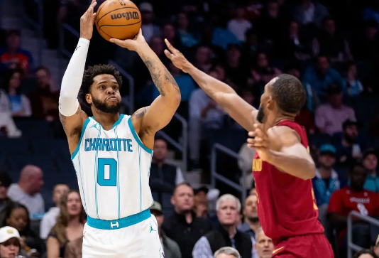 米切尔关键两罚不中 小桥空砍生涯新高46分 骑士豪取13连胜 米切尔关键两罚不中 小桥空砍生涯新高46分 骑士豪取13连胜