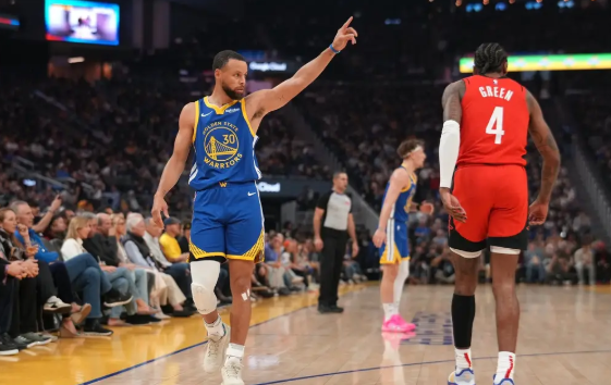 杰伦-格林21+5 申京19+14 库里10中1 火箭终结勇士5连胜 杰伦-格林21+5 申京19+14 库里10中1 火箭终结勇士5连胜