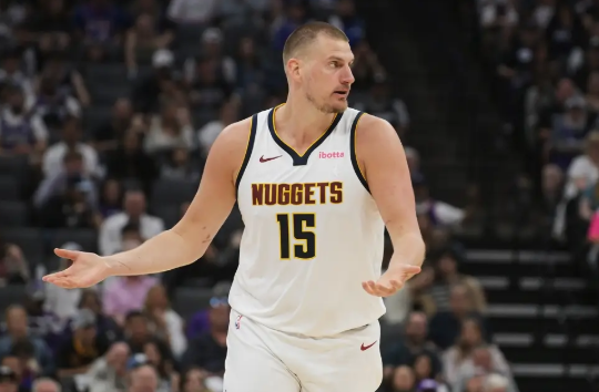 约基奇20+12+11 拉文27+11 掘金4人20+力克国王止4连败 约基奇20+12+11 拉文27+11 掘金4人20+力克国王止4连败