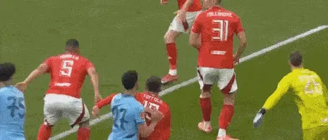 1745777250673801.gif 3.GIF